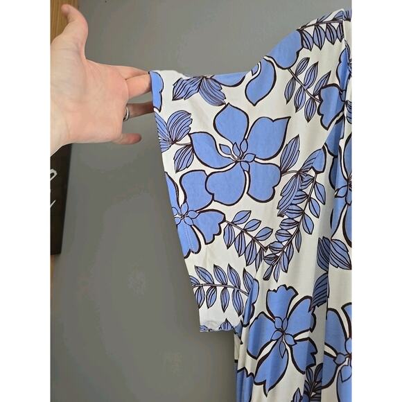 NWT Nicole Miller Blue Floral Split Neck Short Sleeve Midi Dress Womans Size 1X - Picture 3 of 7